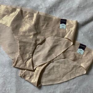L/7 set of 2 bikini briefs no show buttery soft panties